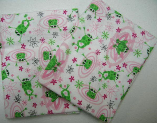 Daisy Frogs Baby Pillow Cases - 2 pack (939)