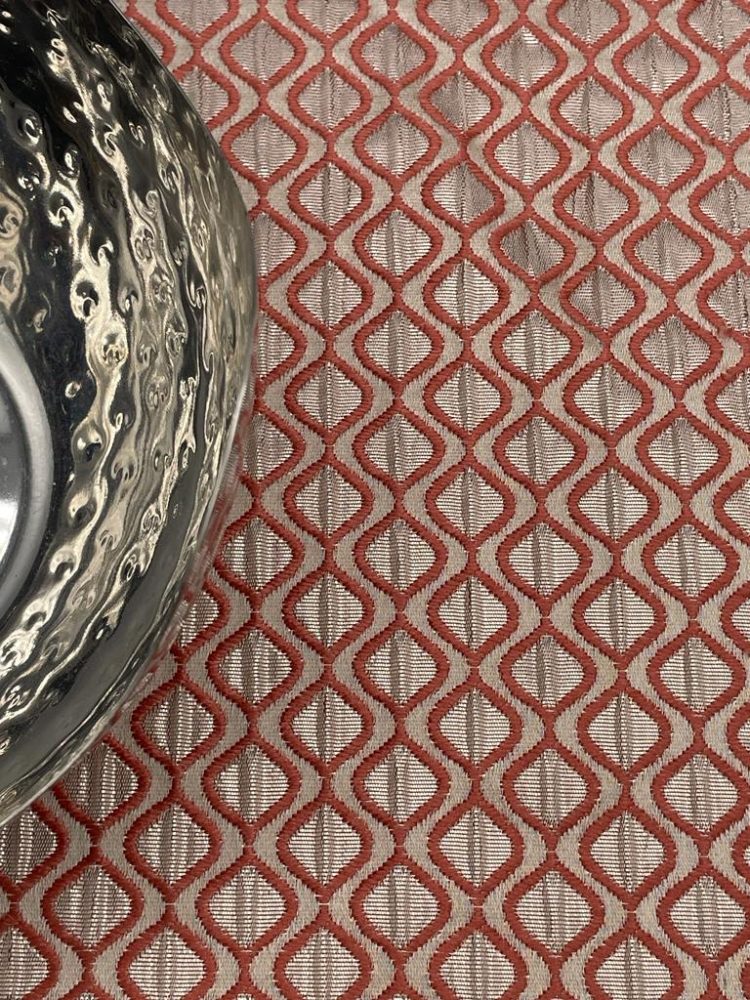 Pink Diamond Jacquard Tablecloth